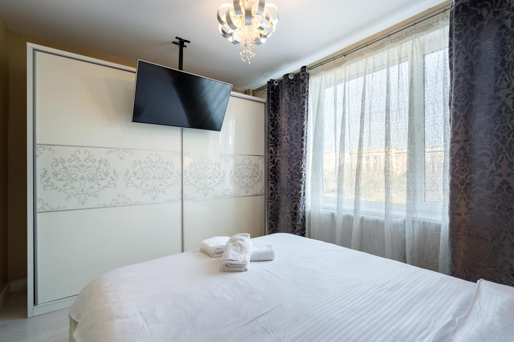 Top Location With Iconic View - Sala Palatului Βουκουρέστι Εξωτερικό φωτογραφία